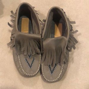 Manitobah Mukluks Moccasin size 10